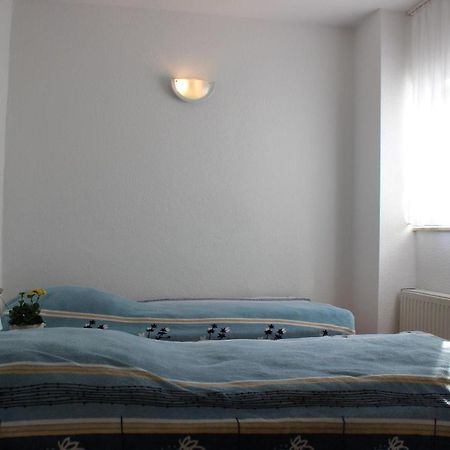 Ferienwohnung-Amsel-Kinderfreundliche-Unterkunft-In-Zentraler-Lage Bergen Auf Rugen Bagian luar foto