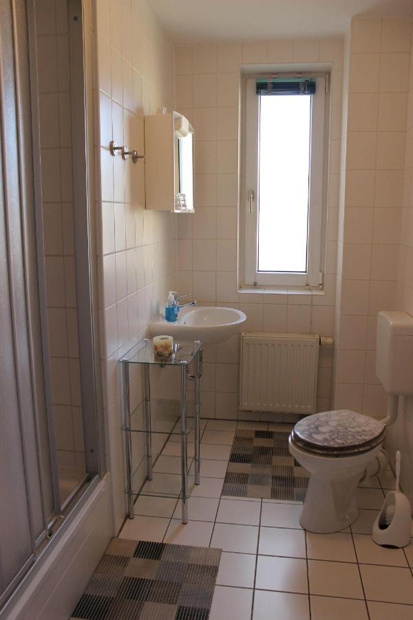 Ferienwohnung-Amsel-Kinderfreundliche-Unterkunft-In-Zentraler-Lage Bergen Auf Rugen Bagian luar foto