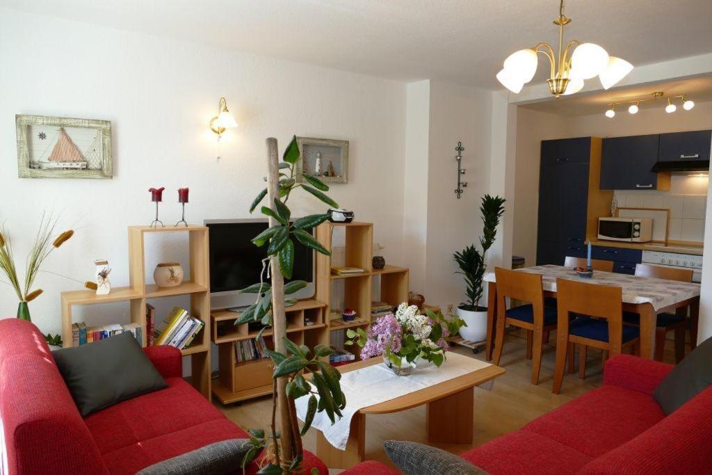 Ferienwohnung-Amsel-Kinderfreundliche-Unterkunft-In-Zentraler-Lage Bergen Auf Rugen Bagian luar foto